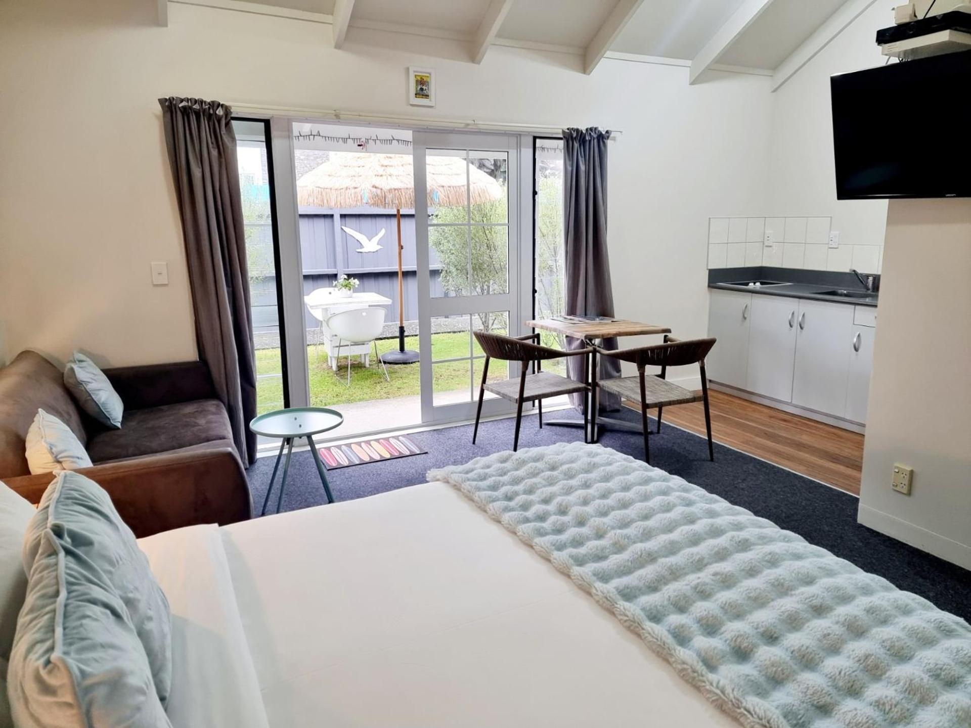 Southpacific Motel Whangamata Buitenkant foto