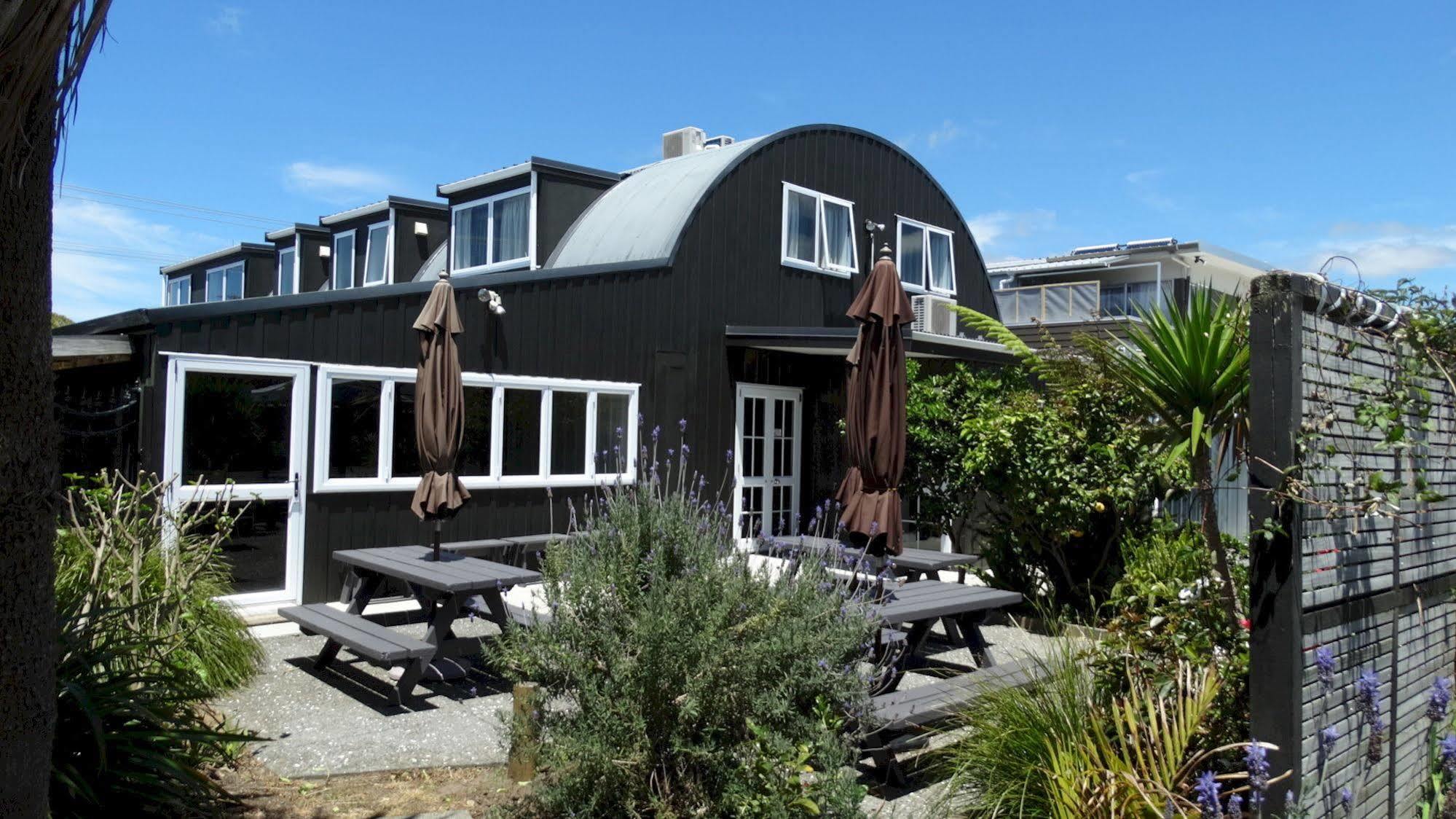 Southpacific Motel Whangamata Buitenkant foto